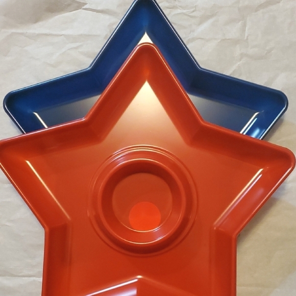 Red and Blue Star-Shaped Serving Trays- Set of 2 - Picture 1 of 3